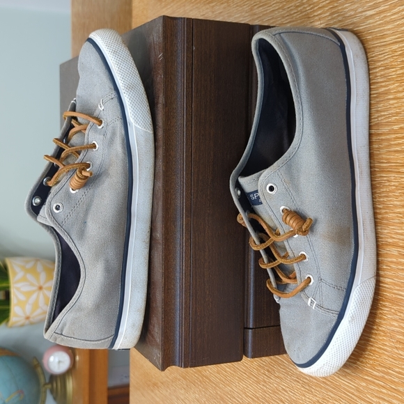 Sperry slip on tennies Size 10 - Picture 2 of 6